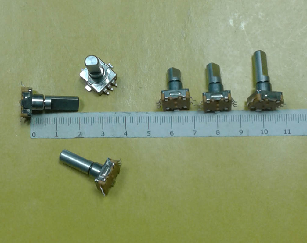 Энкодер №17.2 с кнопкой EC11-1S-D5x4,5-L20 F-SMT
